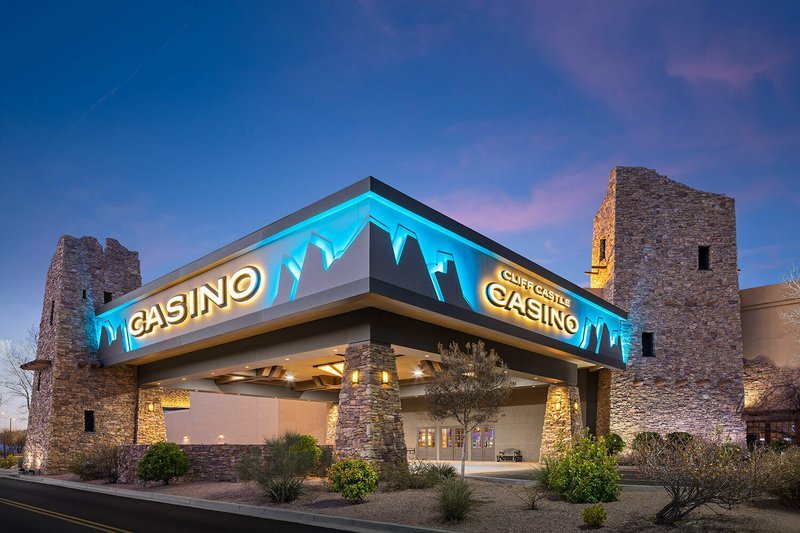 Read more about the article Spin Castle Casino: UK Players Spin Big Wins Every Day